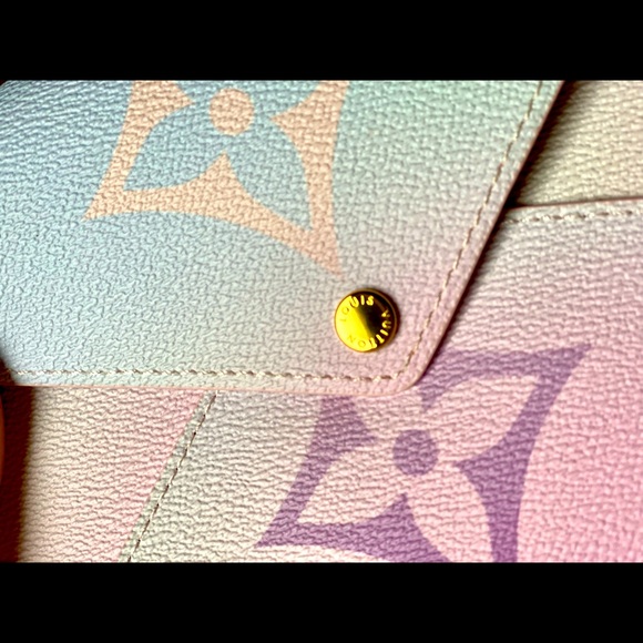 Louis Vuitton Spring in the City Kirigami Large Pochette - Picture 2 of 6